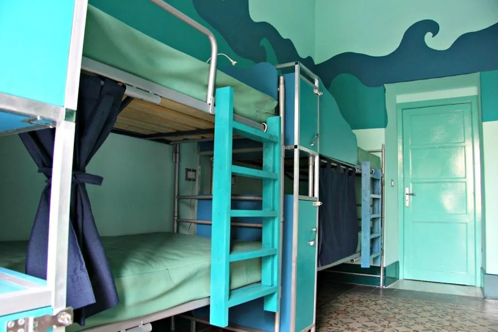 Agora Hostel Катания